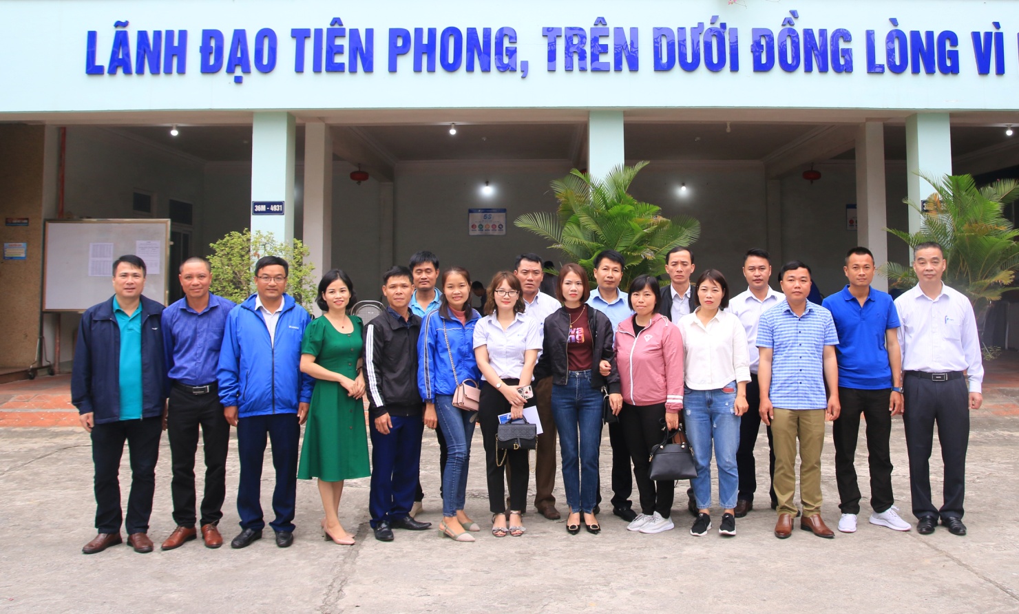 Gặp gỡ nhân viên xuất sắc trong chương trình thi đua “Chào mừng thuê bao MyTV thứ 100.000 của VNPT địa bàn Thanh Hóa” Gặp gỡ nhân viên xuất sắc trong chương trình thi đua “Chào mừng thuê bao MyTV thứ 100.000 của VNPT địa bàn Thanh Hóa”